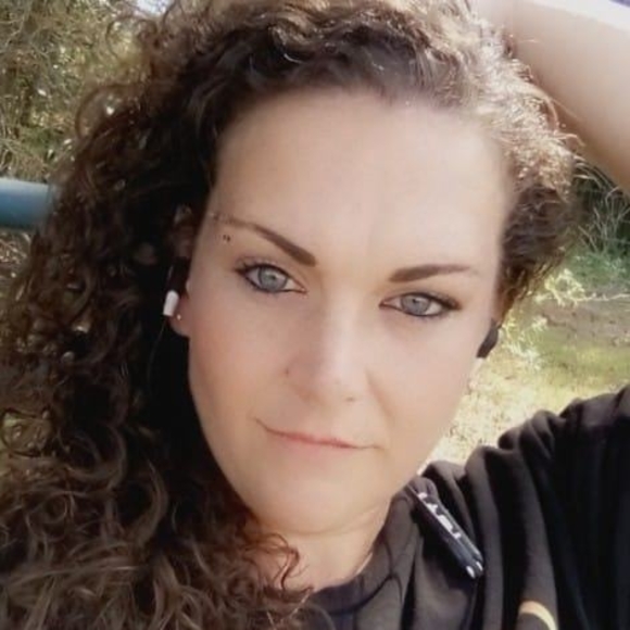 Meet your Posher, Anitra - Picture 1 of 1